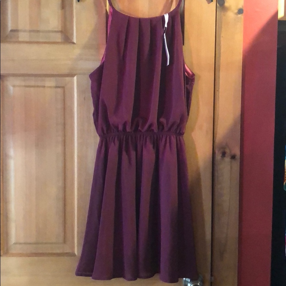 Women’s knee me length dress